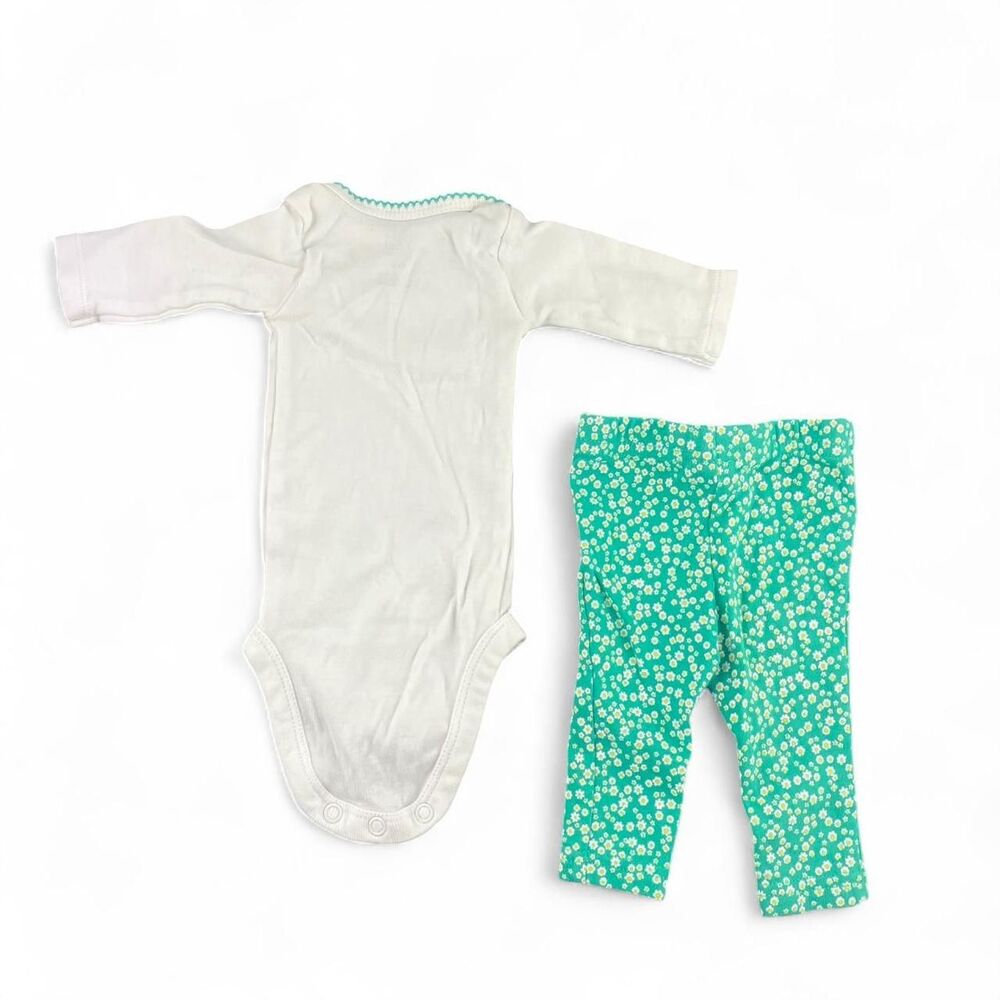 White and green floral long sleeve bodysuit and leggings set size newborn - Picture 2 of 4